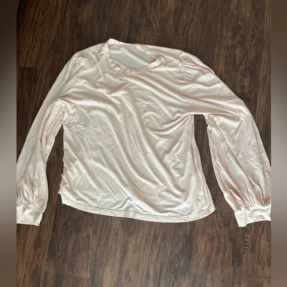 Lunya Organic Pima Long Sleeve Tee in Dulcet pink size medium - Picture 6 of 11